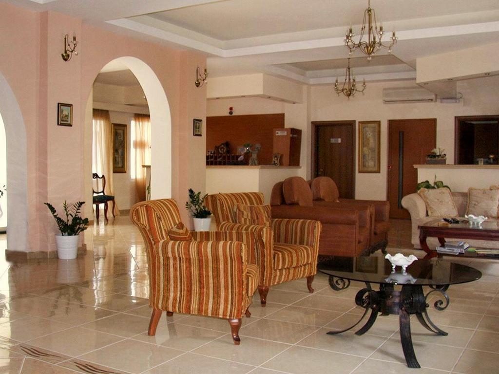 Nefeli Hotel Ágios Kírykos Extérieur photo