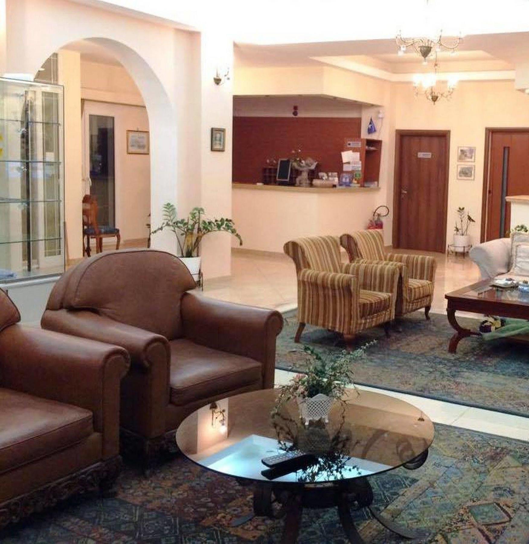 Nefeli Hotel Ágios Kírykos Extérieur photo