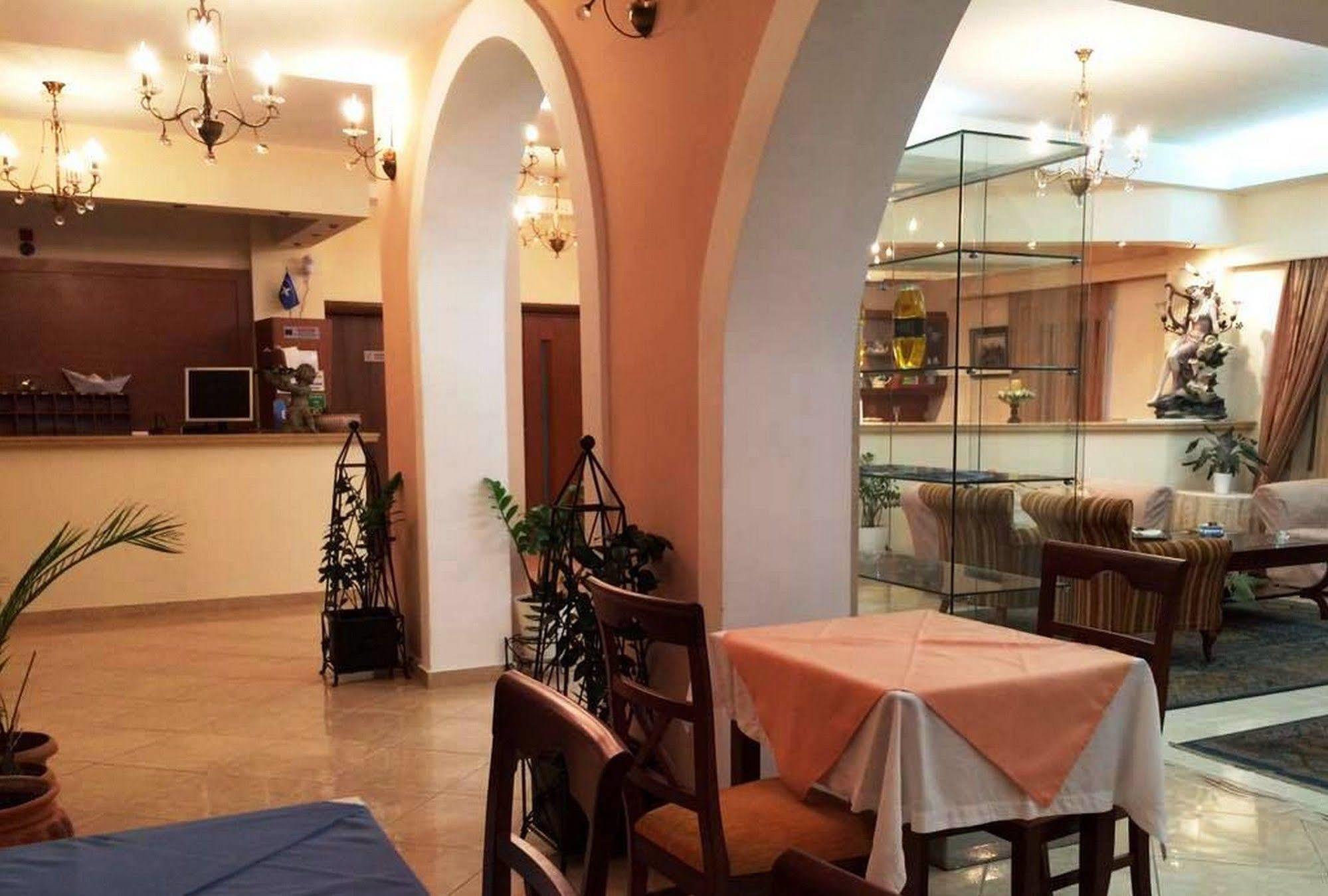 Nefeli Hotel Ágios Kírykos Extérieur photo